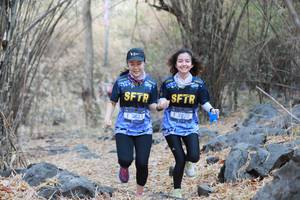 BIB: 7222, 2833
                            <button type="button" onclick="openModal(7249431)" class="btn btn-primary btn-sm float-right btn-popup" data-toggle="modal" data-target=".modal-high-quality">
                        <i class="fas fa-shopping-cart"></i> Add to Cart
                    </button>
                                            <button type="button" onclick="isThisMe(7249431, true)" class="btn btn-success btn-sm float-right btn-popup btn-isme hidden" data-toggle="tooltip" data-placement="bottom" title="นี่คือรูปของคุณใช่ไหม คลิกที่นี่เพื่อเอาเข้าอัลบั้ม">
                        <i class="fas fa-plus"></i> Add to album
                    </button>
                    <button type="button" onclick="isThisMe(7249431, false)" class="btn btn-warning btn-sm float-right btn-popup btn-isnotme hidden">
                        <i class="fas fa-ban"></i> Remove from album
                    </button>